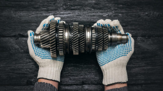 How to Select the Right Gear Oil for Industrial Gearboxes
