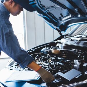 Why Your Vehicle Overheats: Common Causes, Warning Signs and How Proper Lubrication Helps